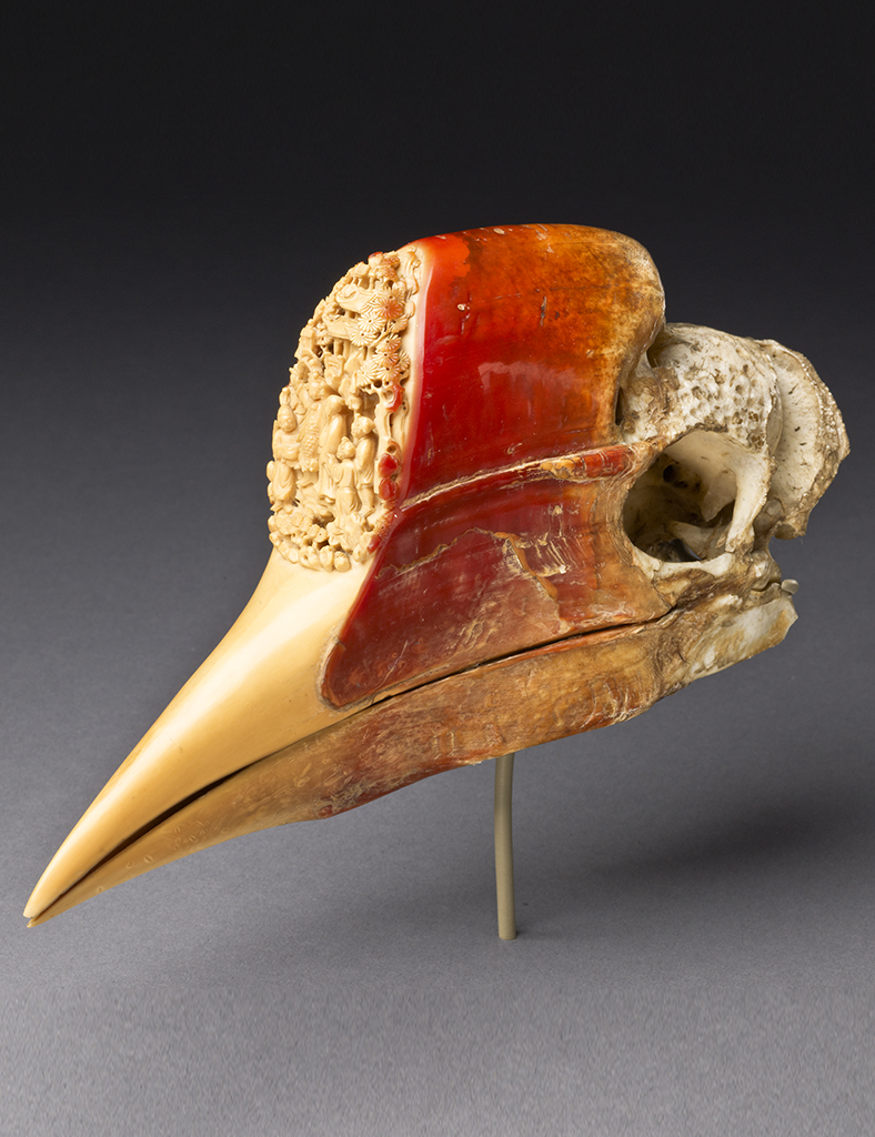 Title: Hornbill with an operatic scene Culture/Country: China Period: Qing dynasty, 18th century Medium: Hornbill ivory Dimensions: 4 3/4 x 8 1/2 x 2 1/2 in. Collection Title: Crow Collection of Asian Art Accession Number: 1960.34